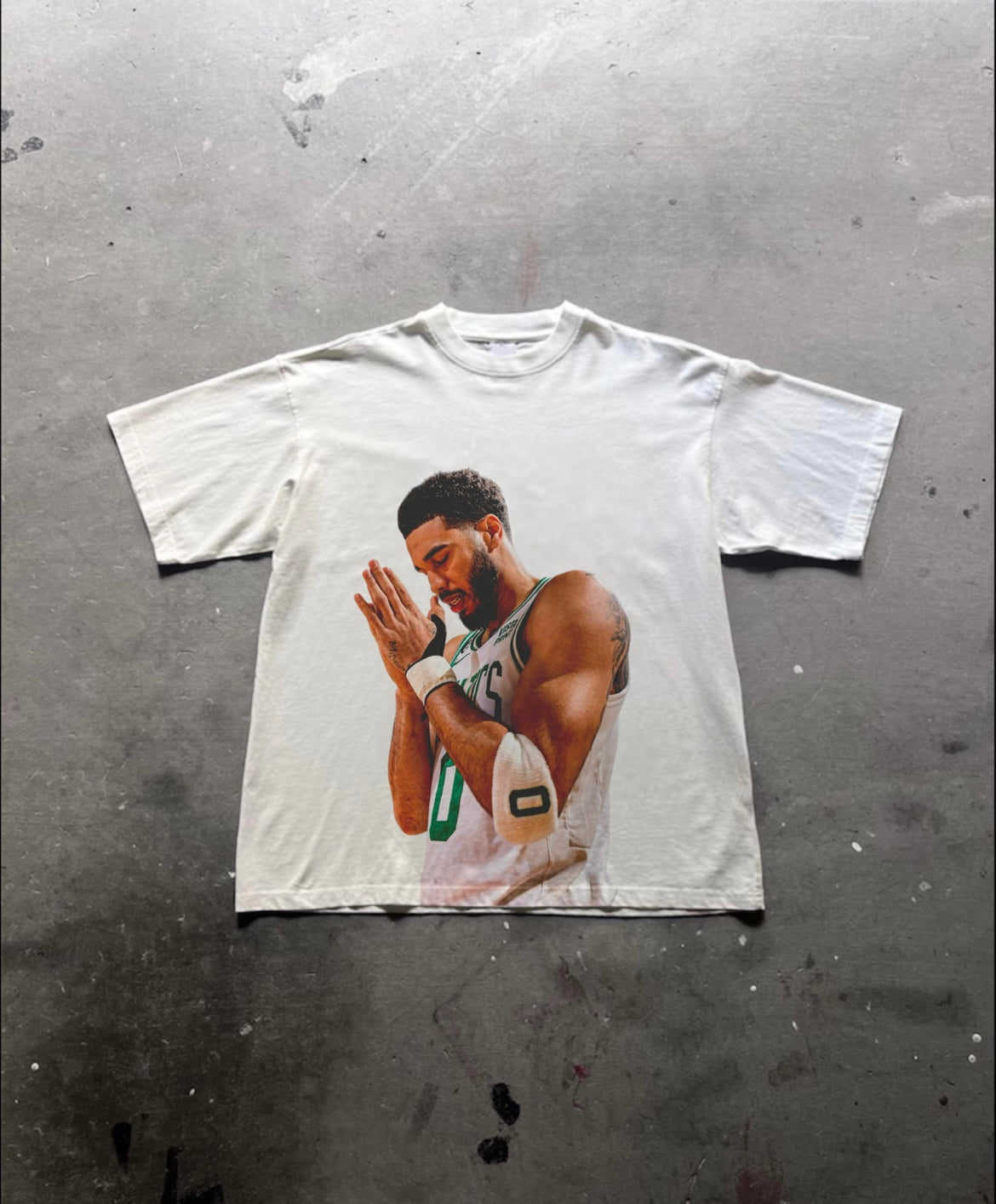 PRAISE JT TEE