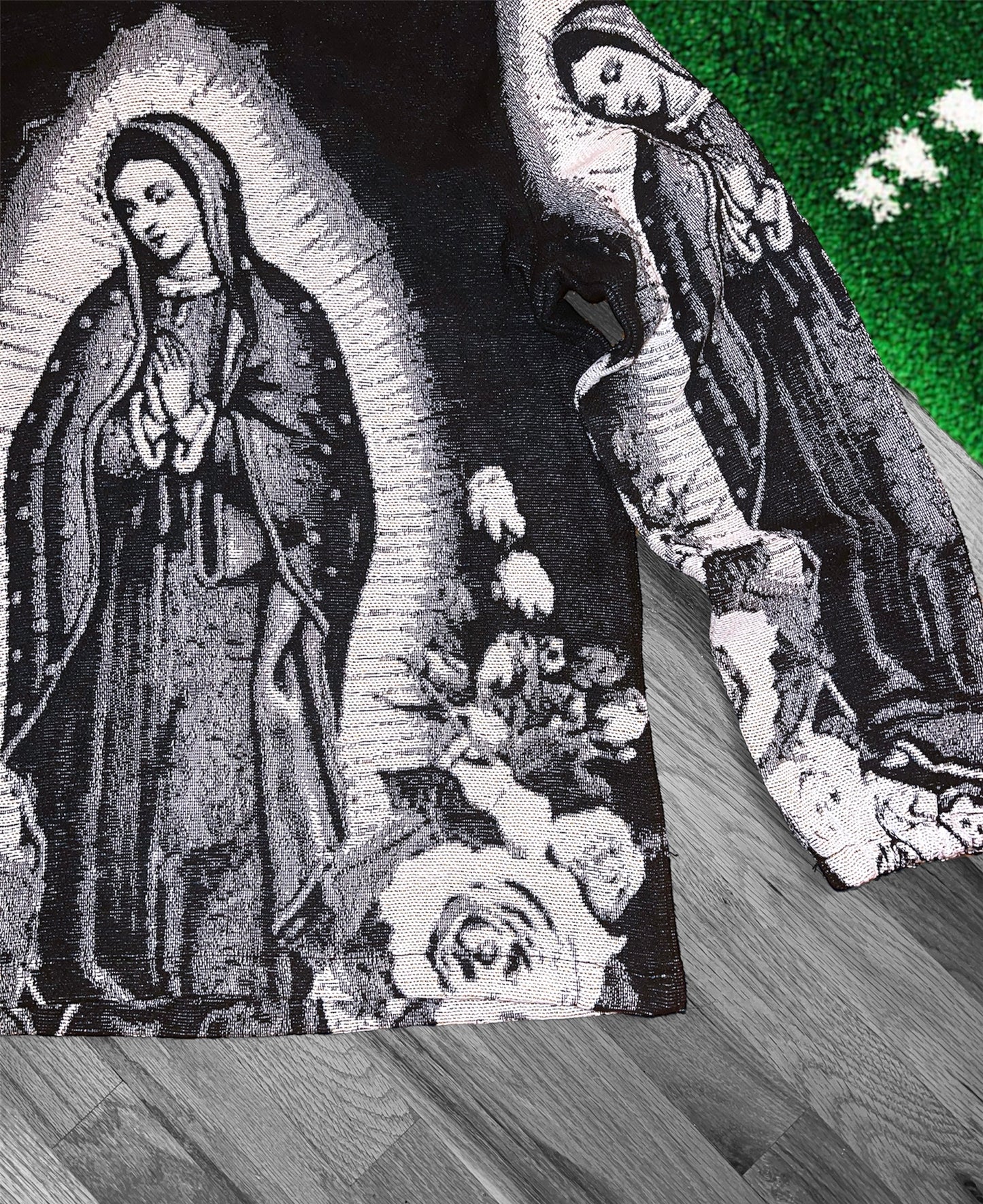 MARY B&W WOVEN HOODIE