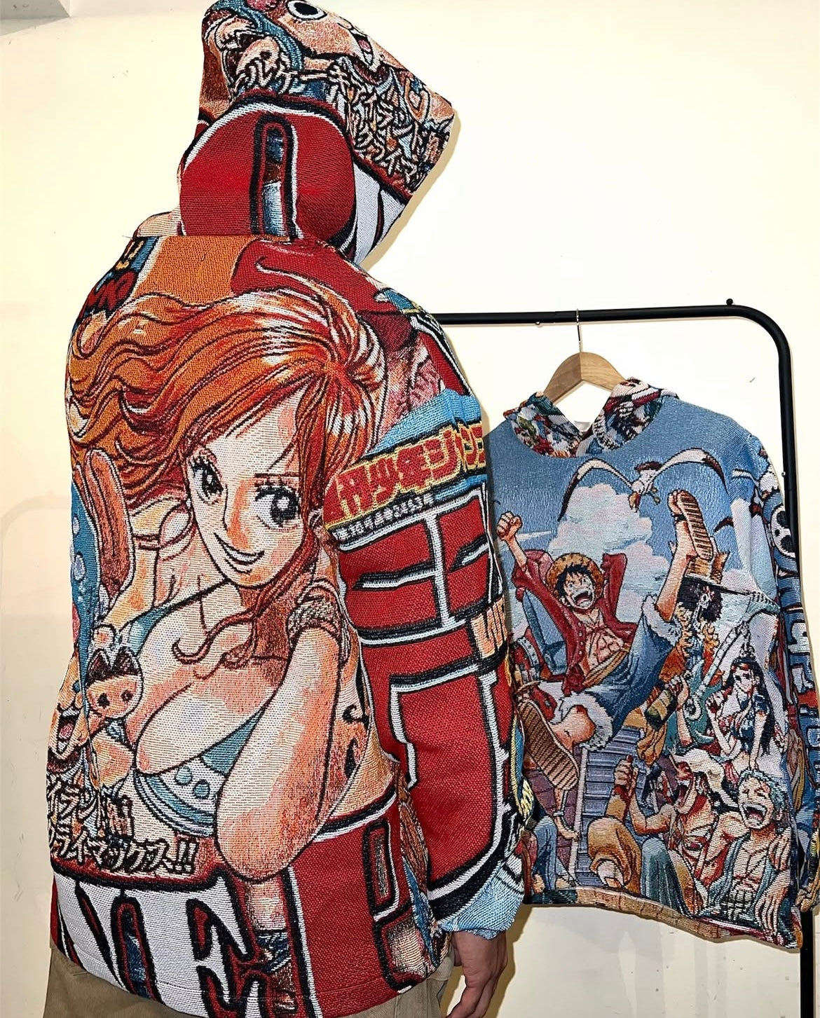 “NAMI” ONEPIECE WOVEN HOODIE