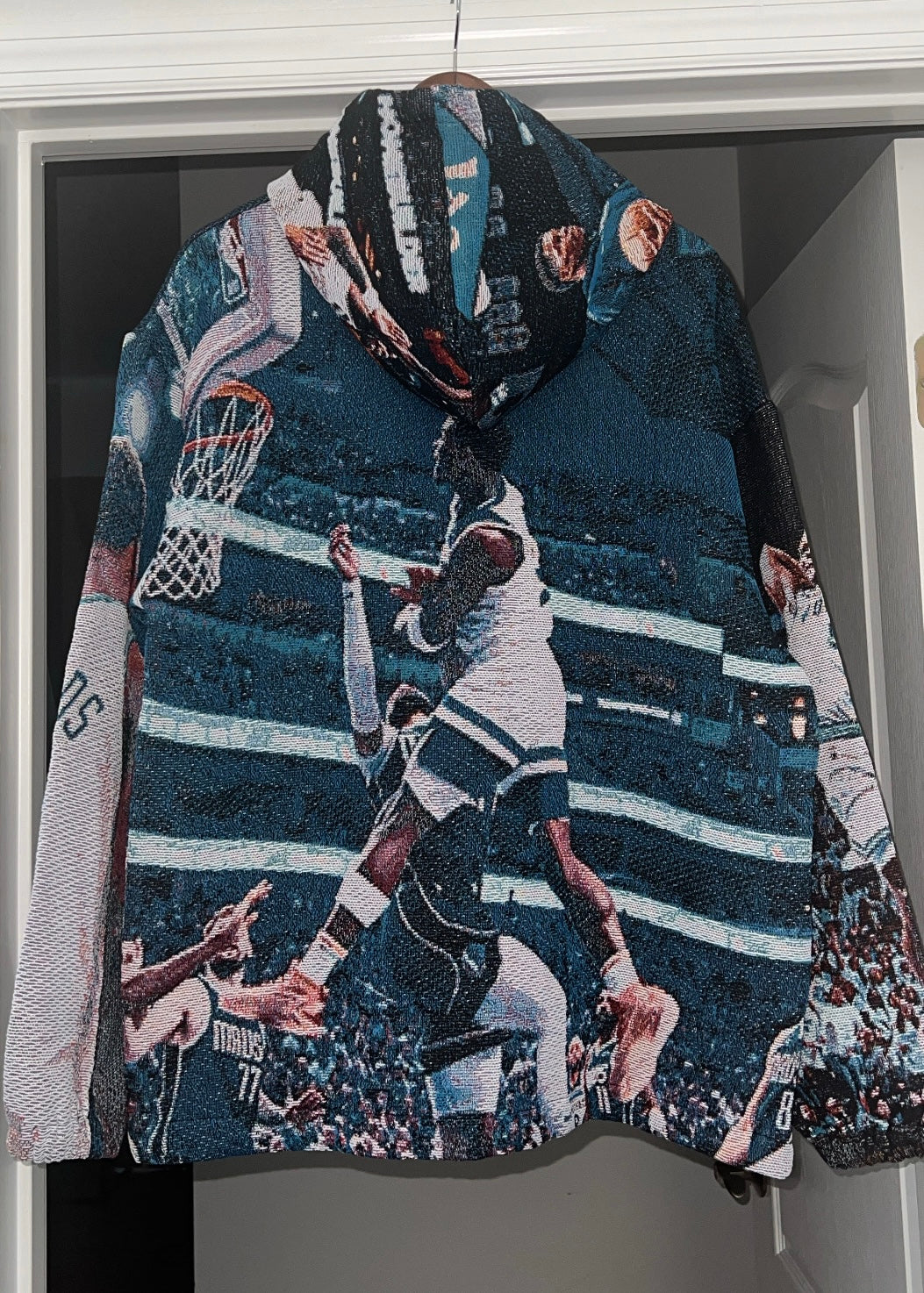 AE WOVEN HOODIE