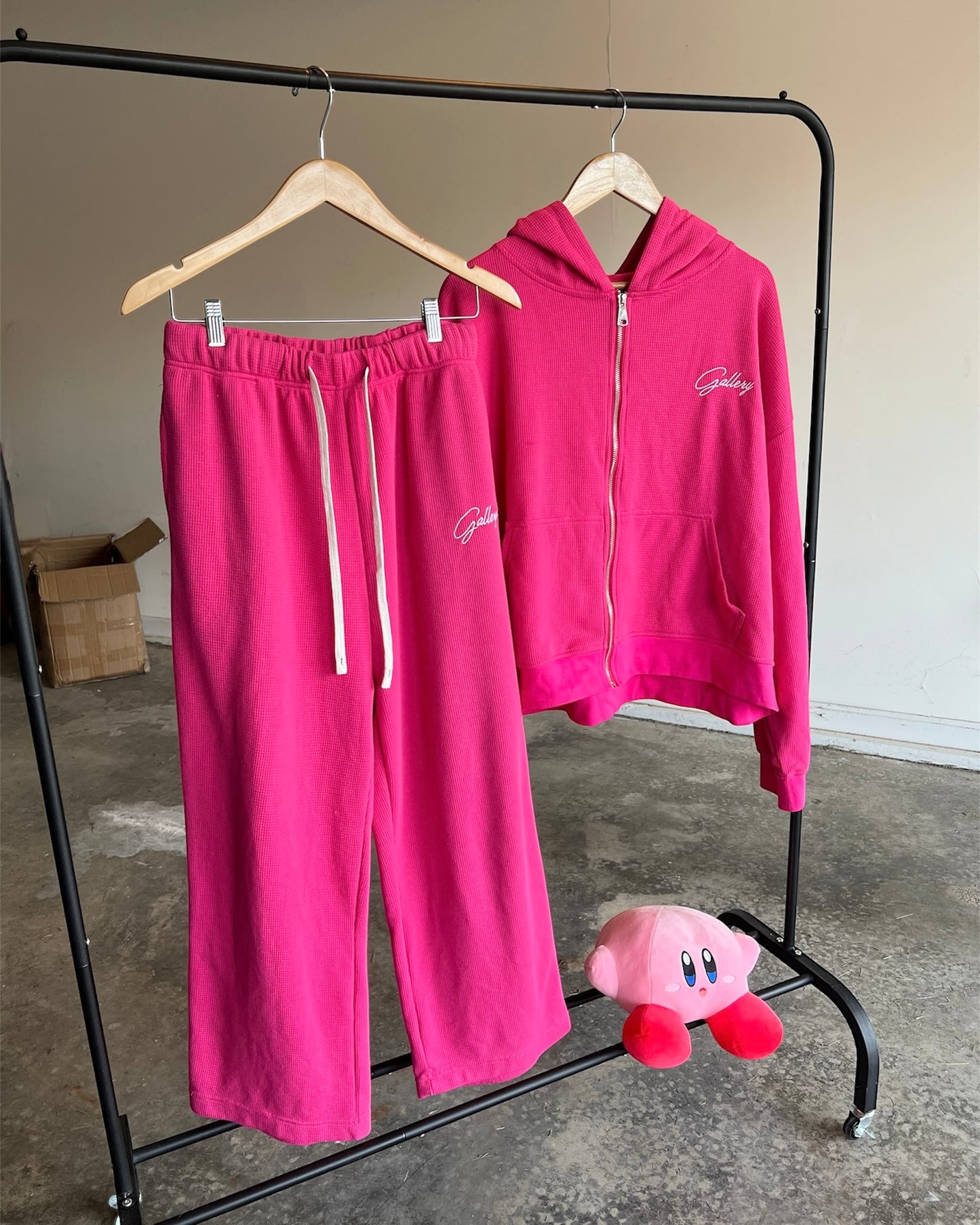 PINK “CLOUD” GALLERY ZIP-UP