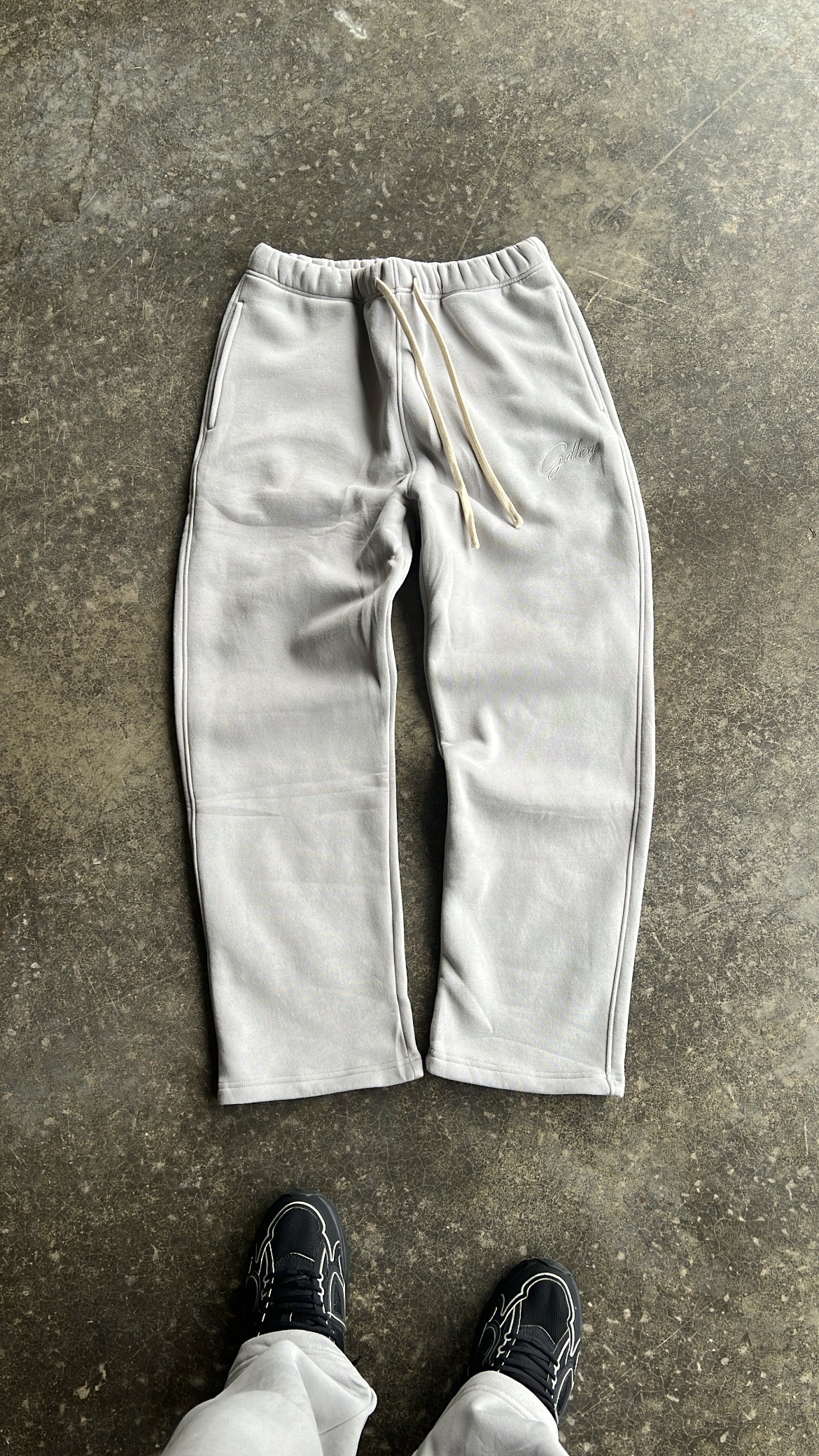 SLATE “CORE” GALLERY SWEATS