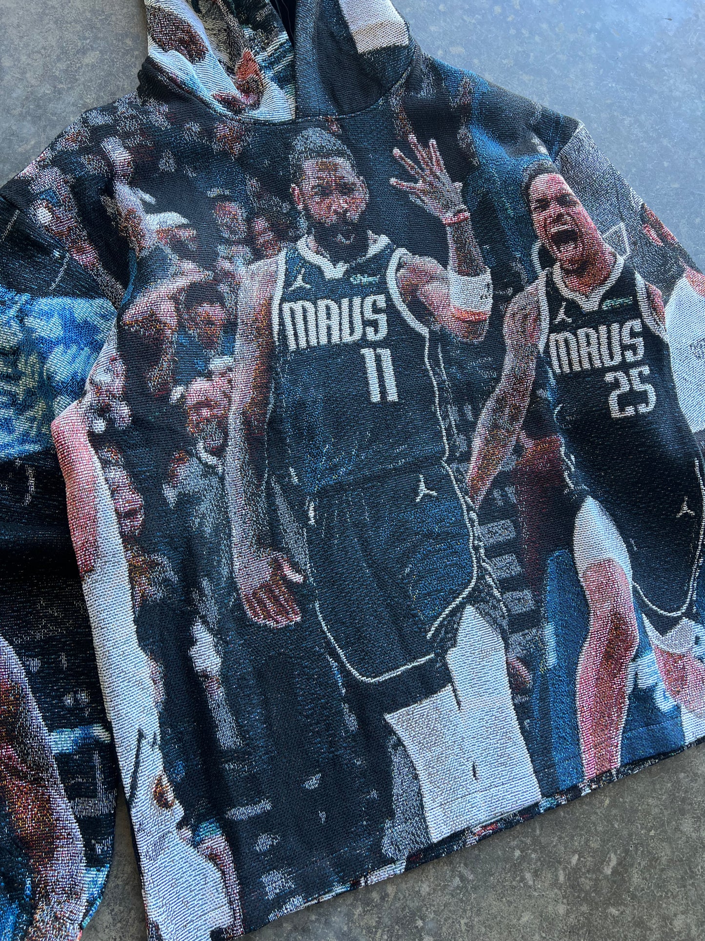 “MAVS KYRIE” WOVEN HOODIE