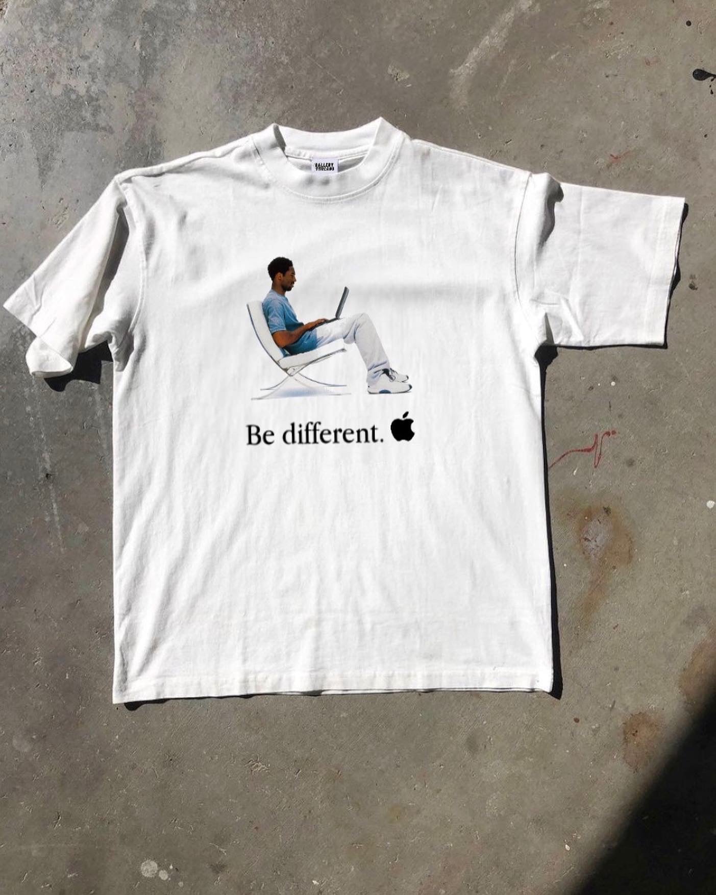 “BE DIFFERENT” KOBE TEE