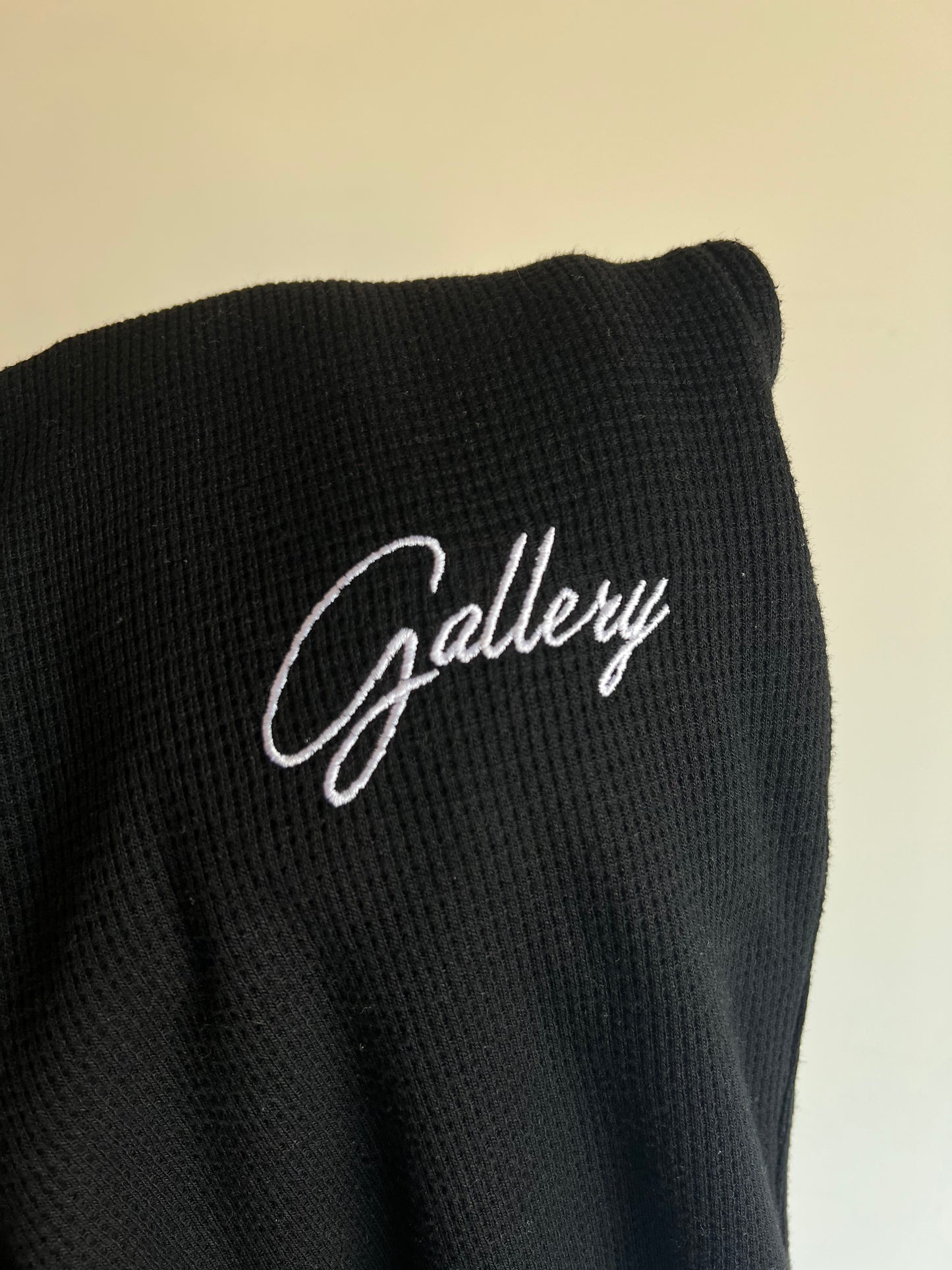 BLACK “CLOUD” GALLERY SWEATS